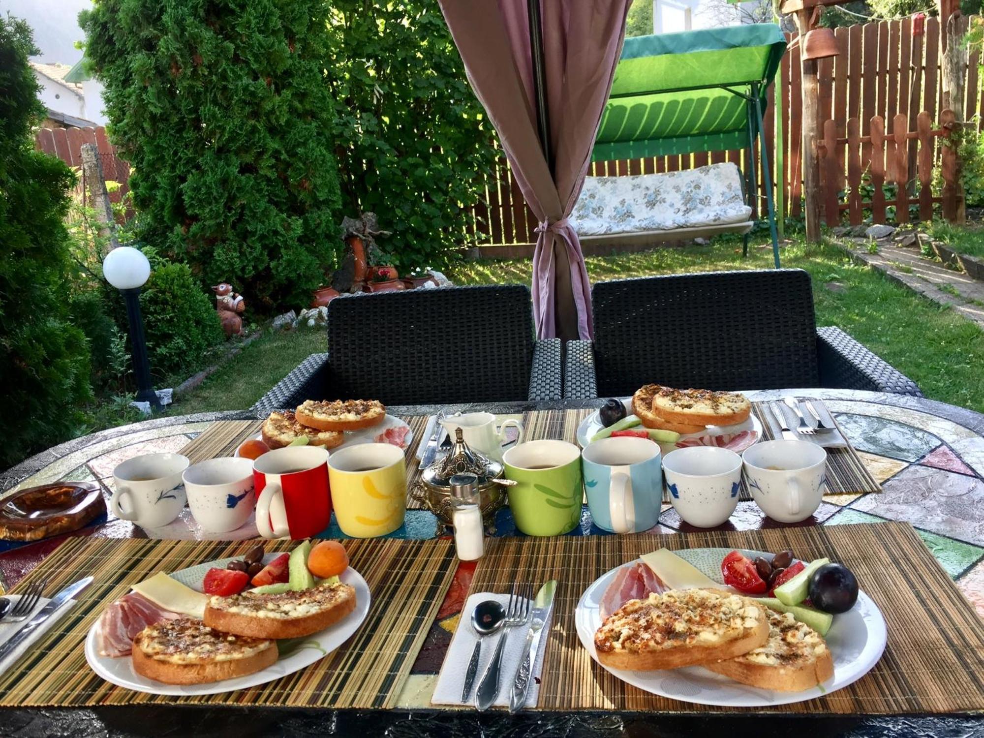 Niya Guest House Beli Iskar Exterior foto