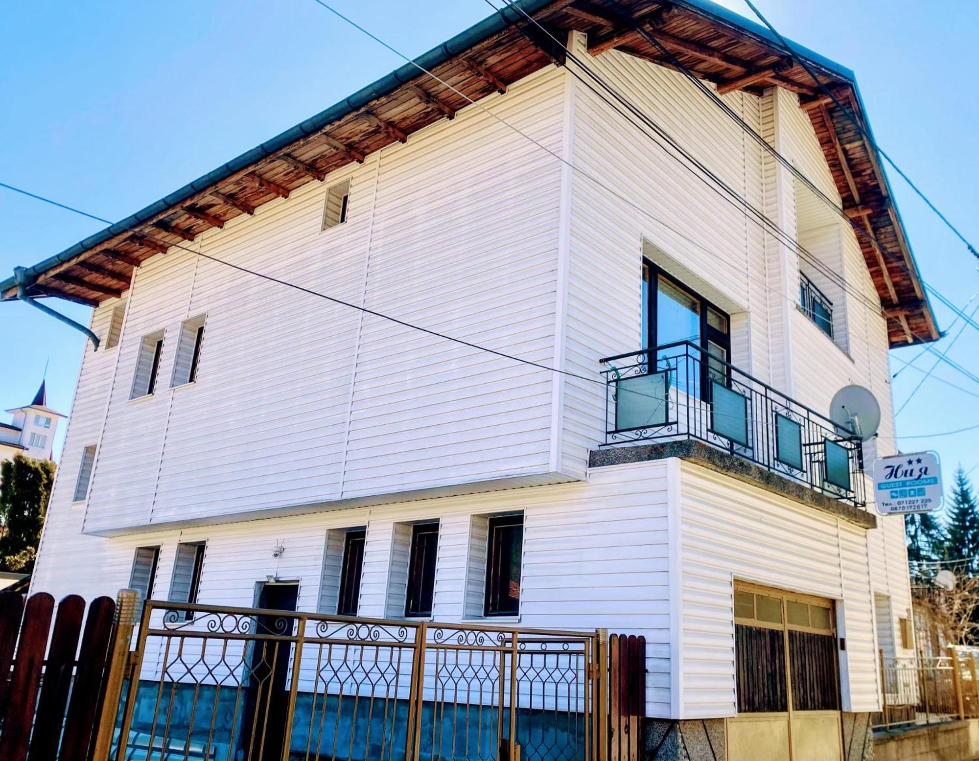 Niya Guest House Beli Iskar Exterior foto