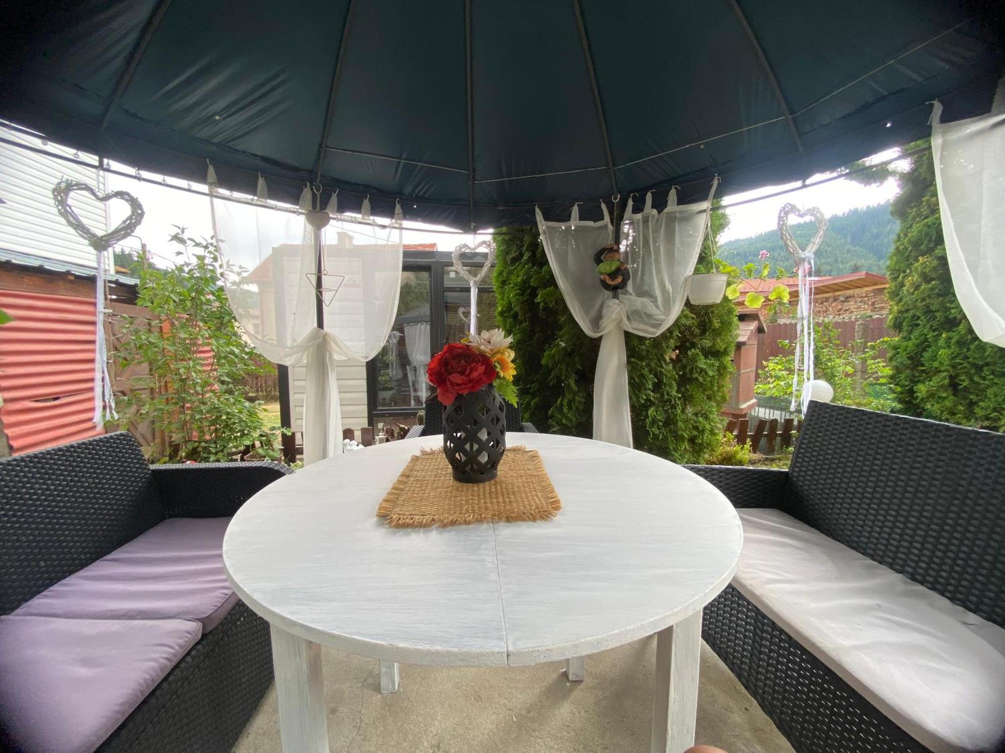 Niya Guest House Beli Iskar Exterior foto